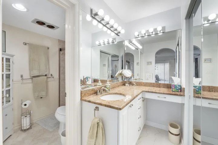 5540 N Ocean Blvd U110_011
