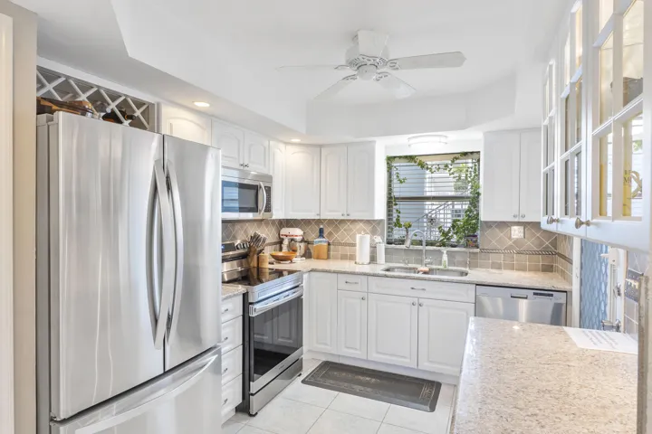 5540 N Ocean Blvd U110_005
