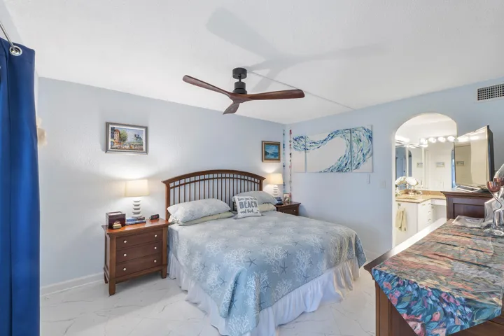 5540 N Ocean Blvd U110_010