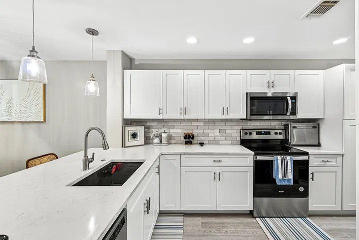 008-35SouthportLane-D-BoyntonBeach-FL-33