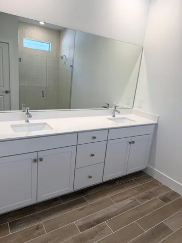 Lot 6 primary bath vanity
