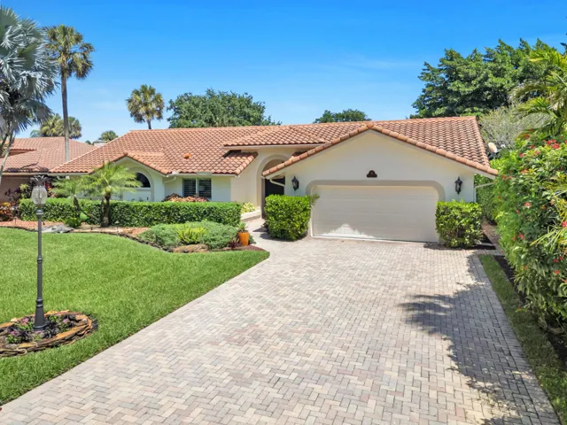 Front view of home