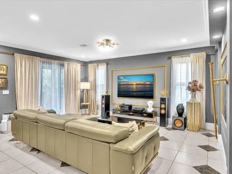 Property photo 37