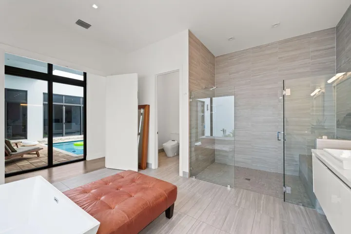 35-web-or-mls-16539 Botaniko Dr N_MEDIA3