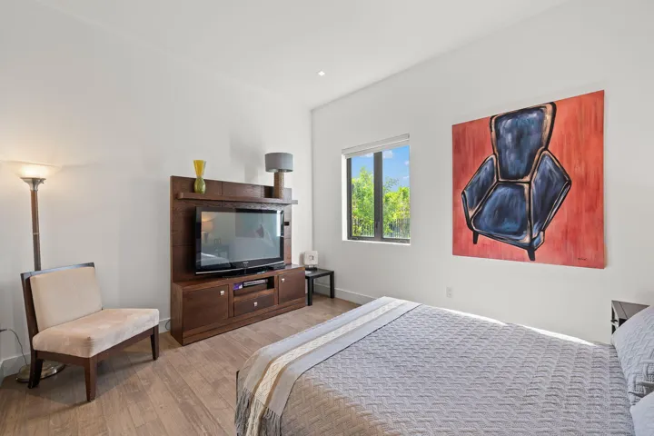 38-web-or-mls-16539 Botaniko Dr N_MEDIA3