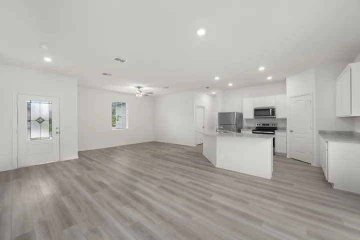 Kitchen & Living room