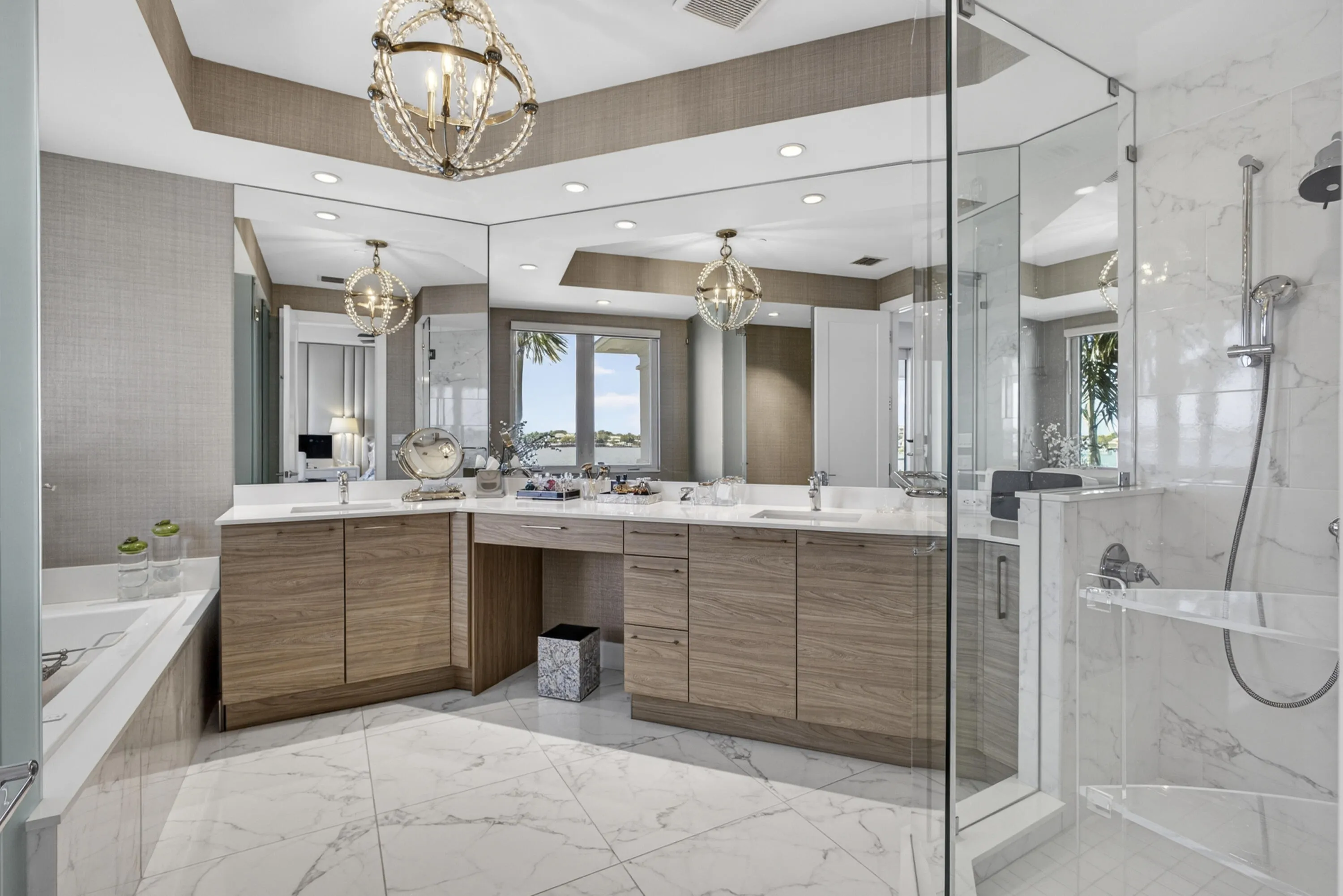 Primary bath
