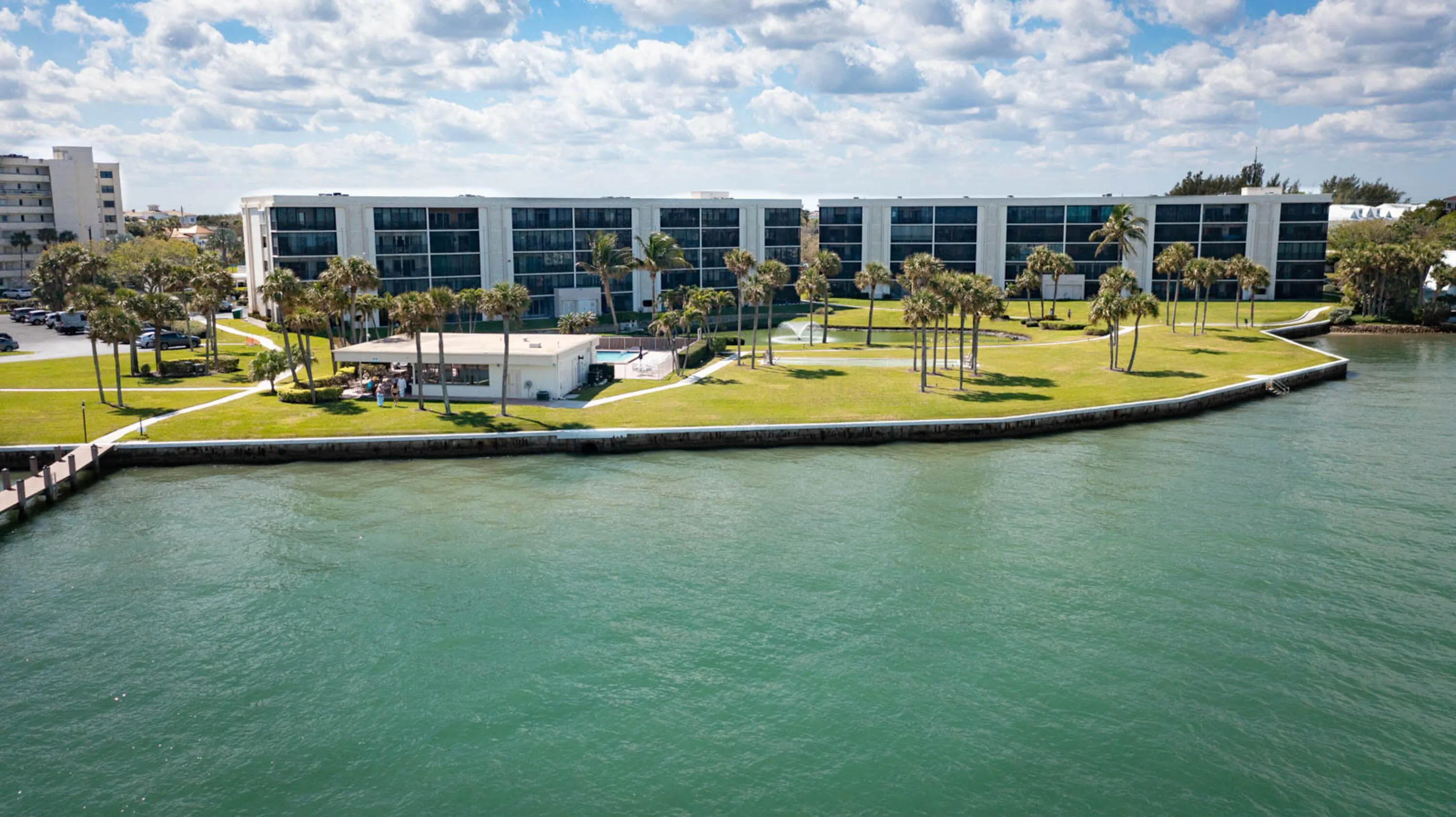 300 Intracoastal Pl Apt 403-33