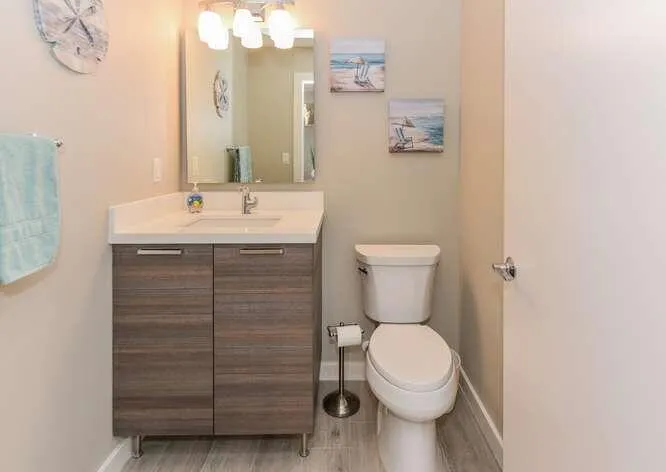 51 SE 19th Ave Unit 401-small-027-027-51