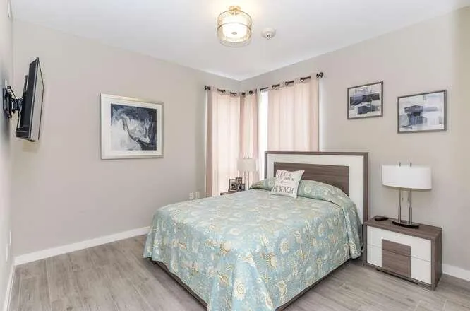 51 SE 19th Ave Unit 401-small-016-016-51