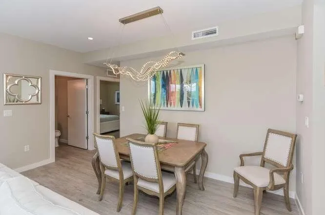 51 SE 19th Ave Unit 401-small-030-030-51