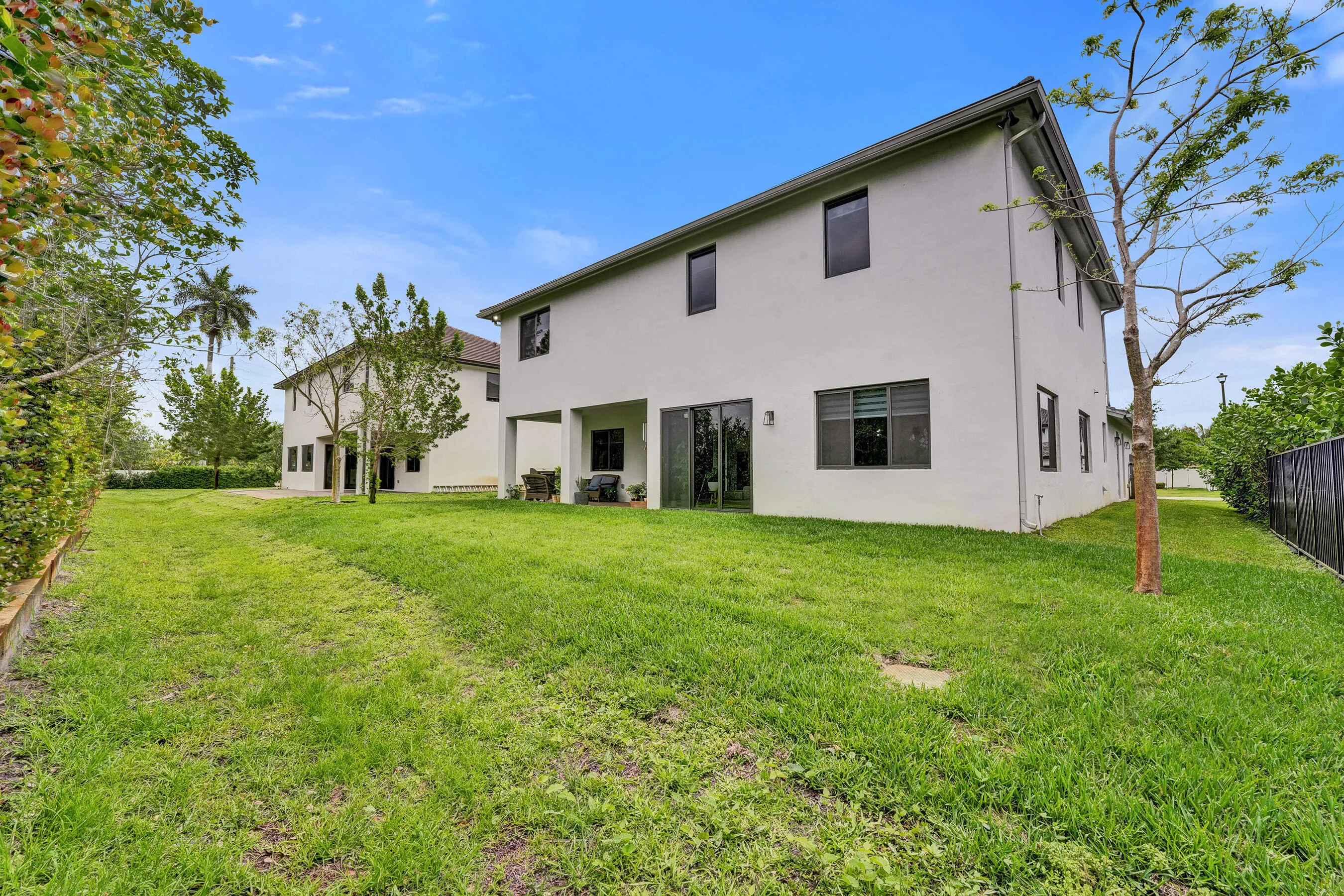 Property photo 90