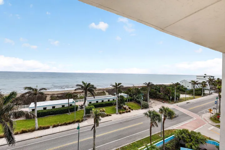BEAUTIFUL OCEAN VIEWS!!!!