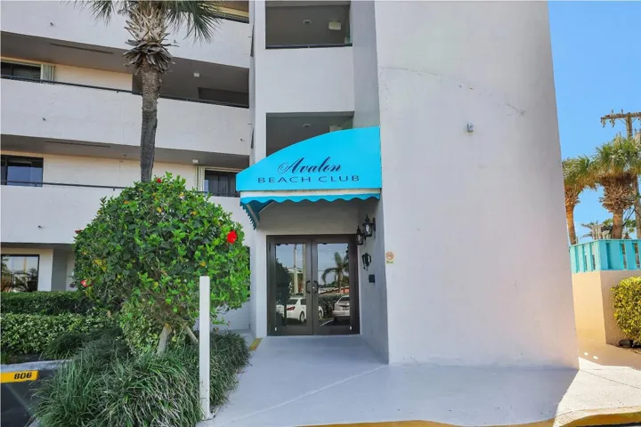 AVALON BEACH CLUB...