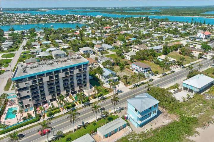 EXCELLENT ISLAND LOCATION