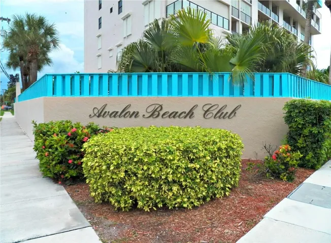 BEACH CABANAS