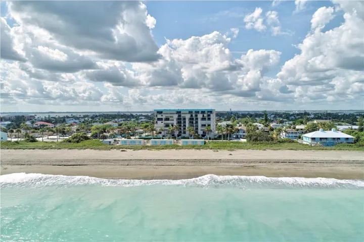 AVALON BEACH CLUB