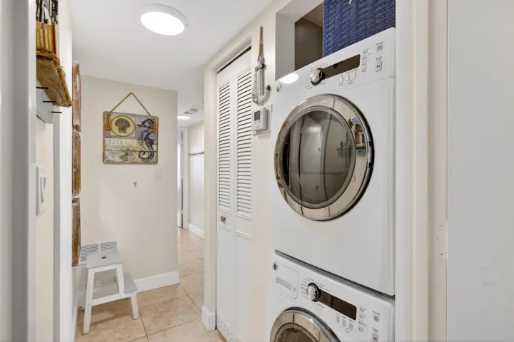 WASHER DRYER