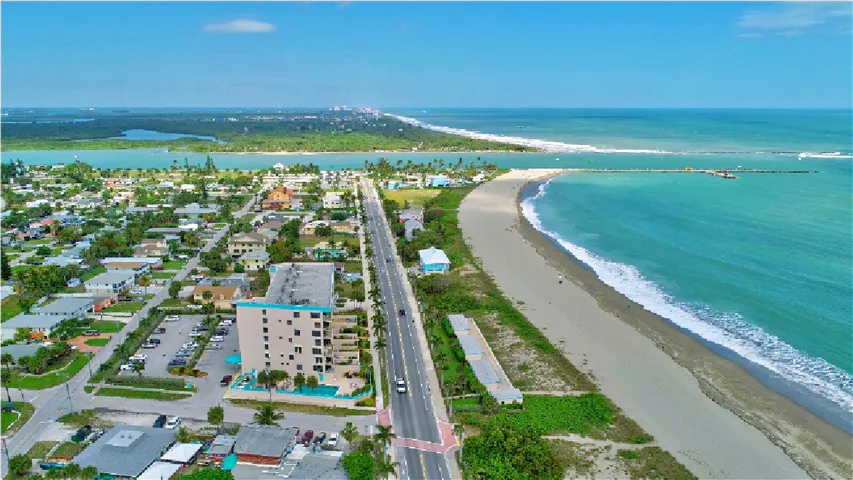 3 BLOCKS TO INLET & RESTAURANTS