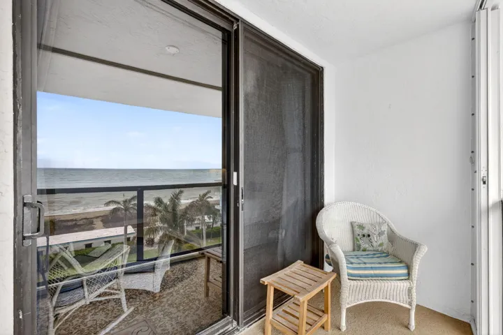 BALCONY OFF MASTER