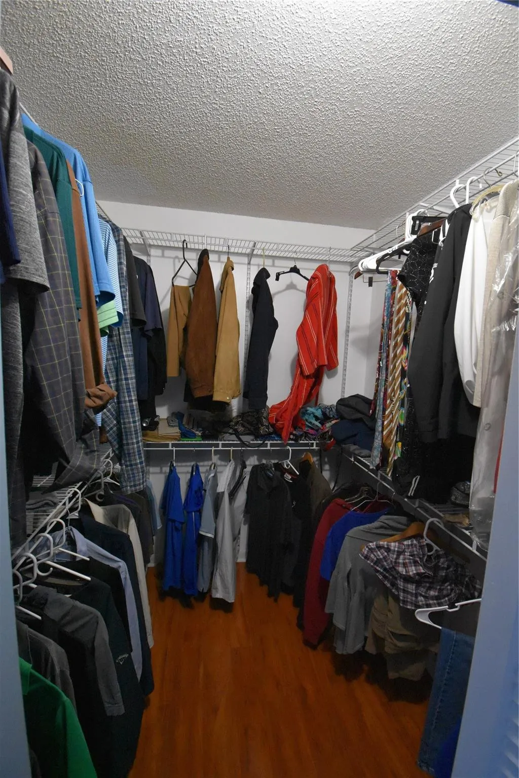 Photo 33