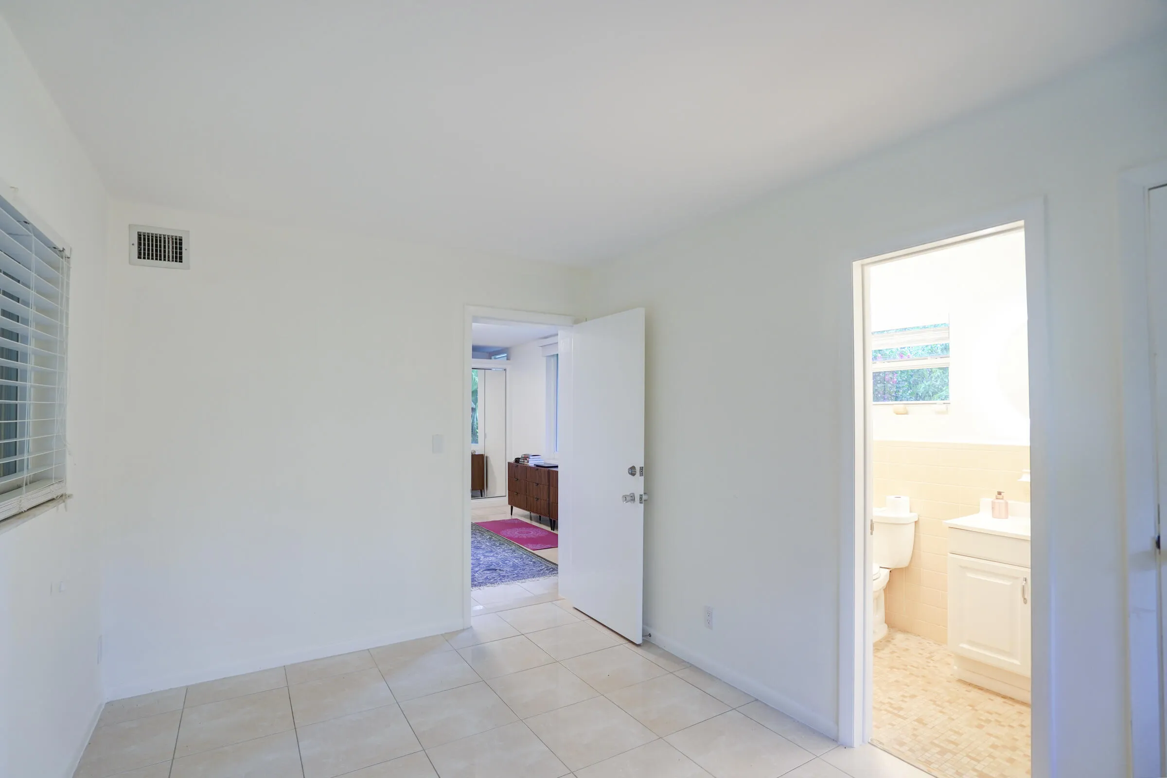 216_32ndSt-23