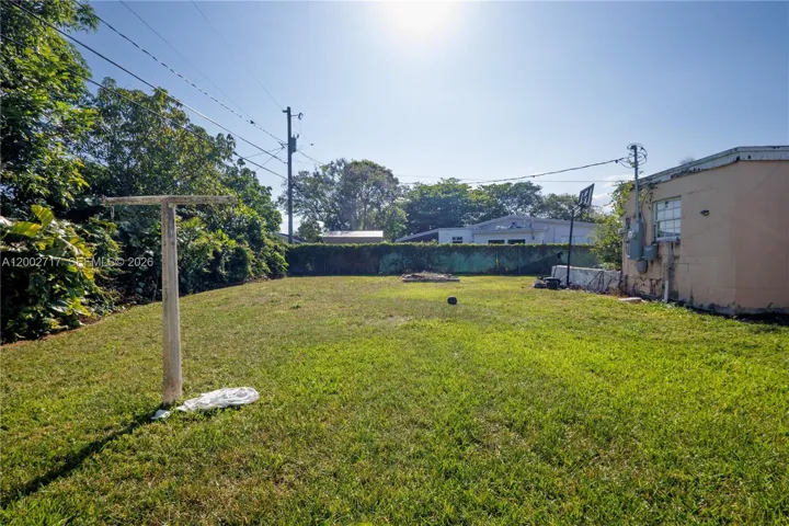 Huge yard