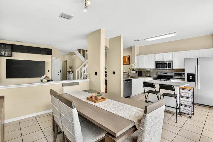 012-9090Northwest40thPlace-Sunrise-FL-33