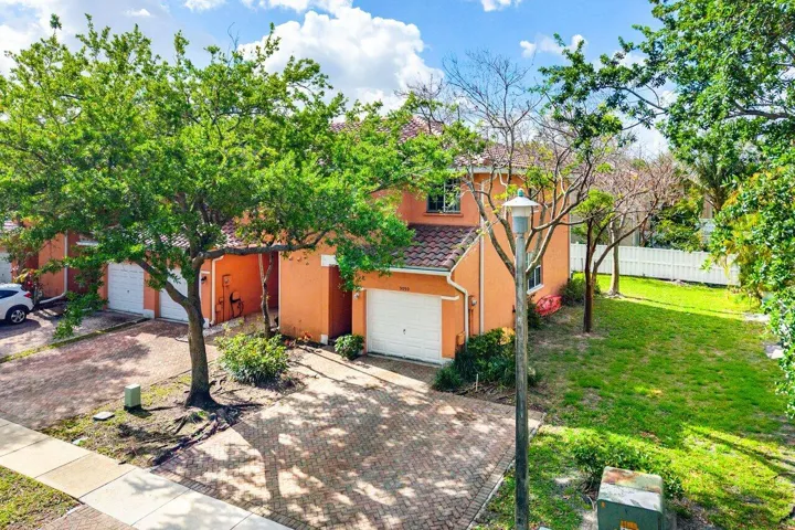 031-9090Northwest40thPlace-Sunrise-FL-33