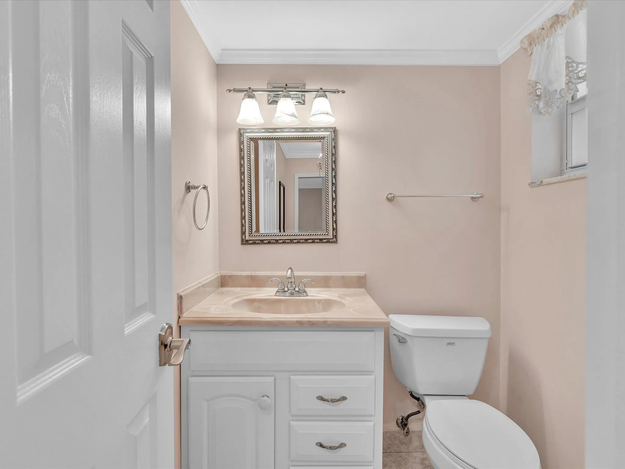 GUEST BATH