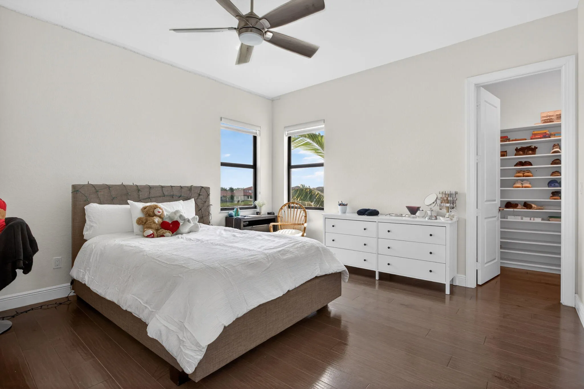 64-web-or-mls-12090-8418