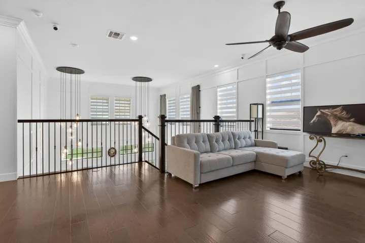 67-web-or-mls-12090-8433