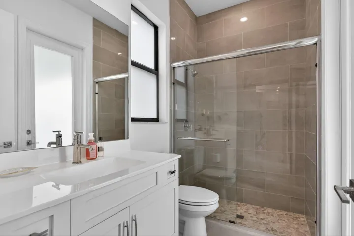 38-web-or-mls-12090-8288