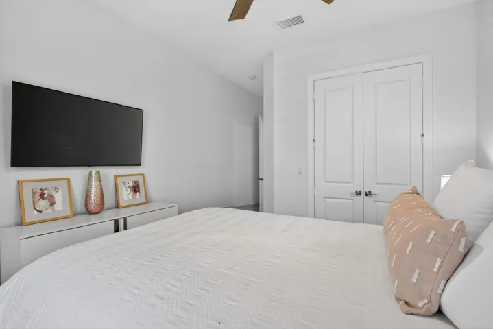 61-web-or-mls-12090-8403