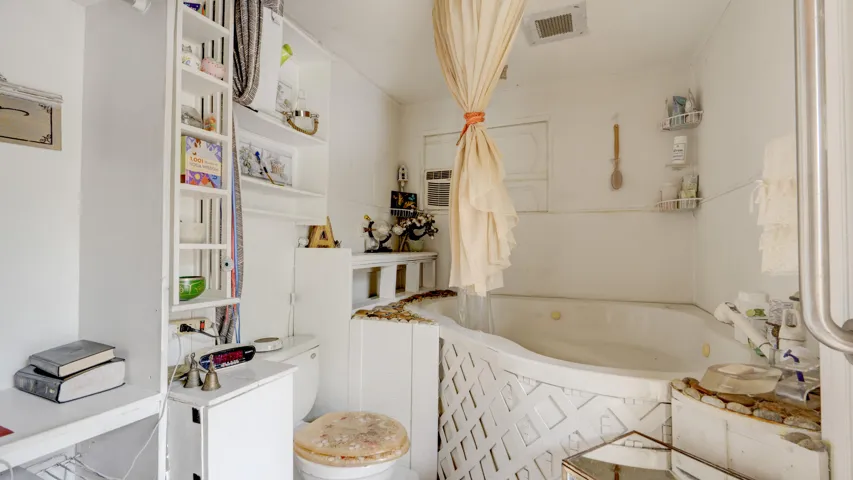 3246 Orange St., Boynton Beach, FL 33435