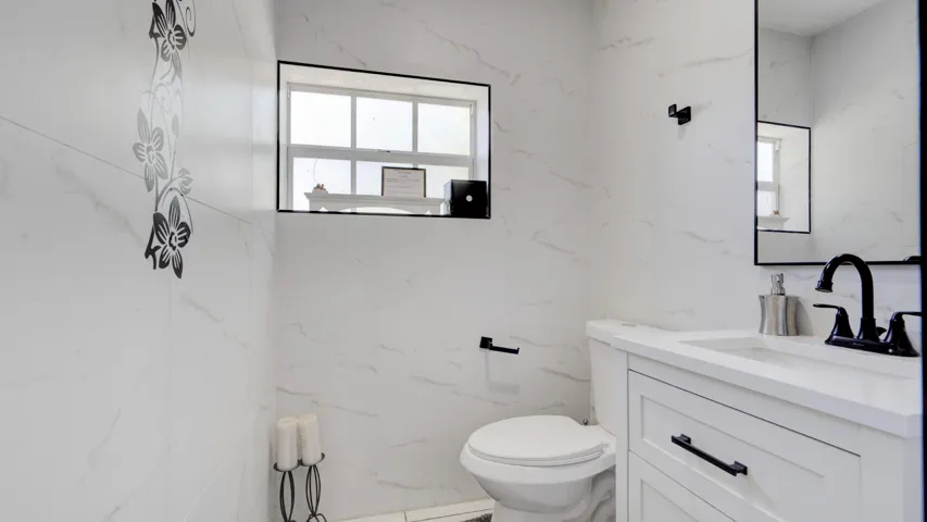 3246 Orange St., Boynton Beach, FL 33435