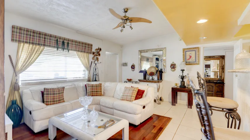 3246 Orange St., Boynton Beach, FL 33435