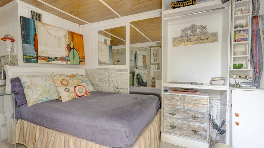 3246 Orange St., Boynton Beach, FL 33435