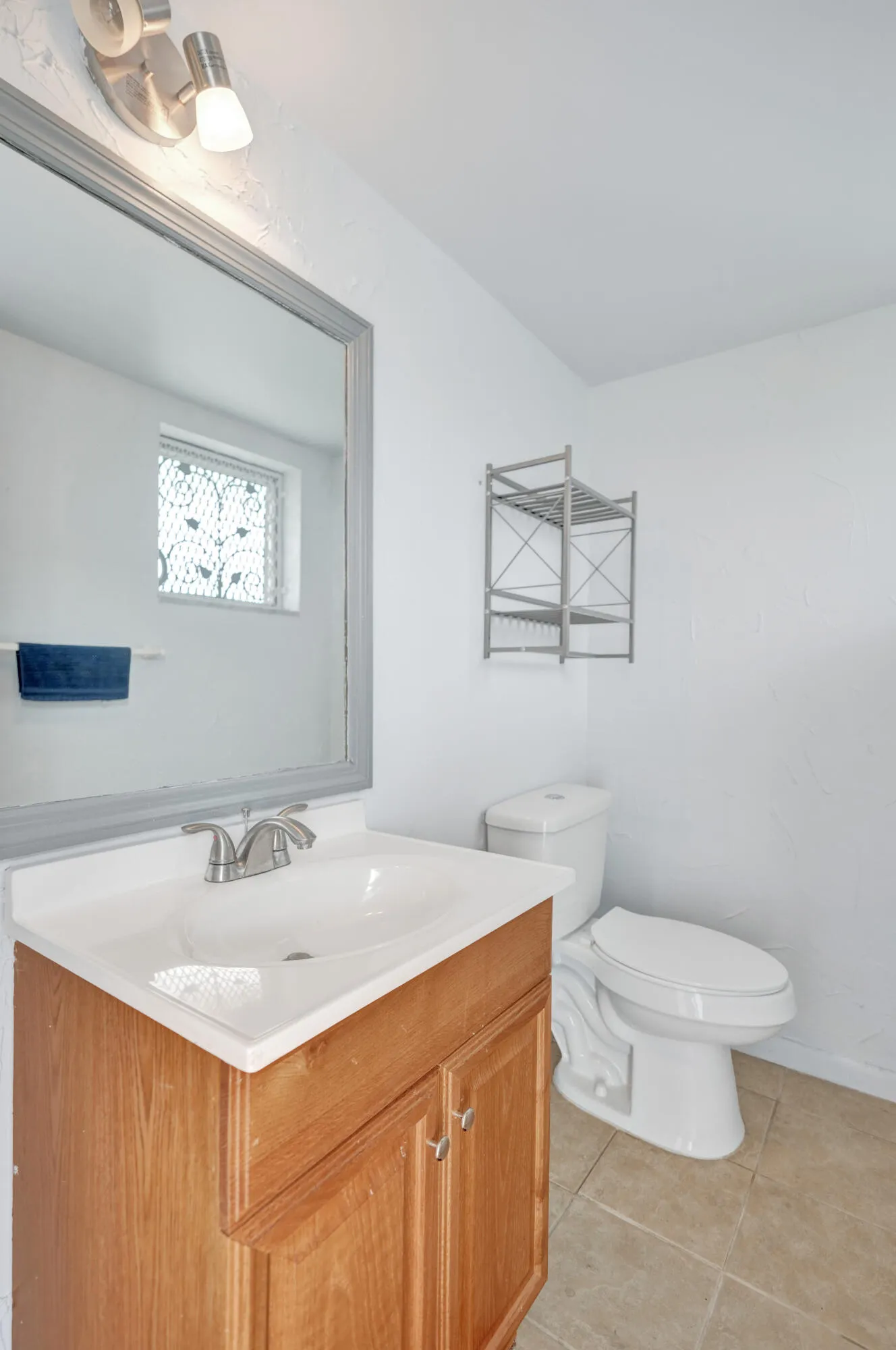 Powder room