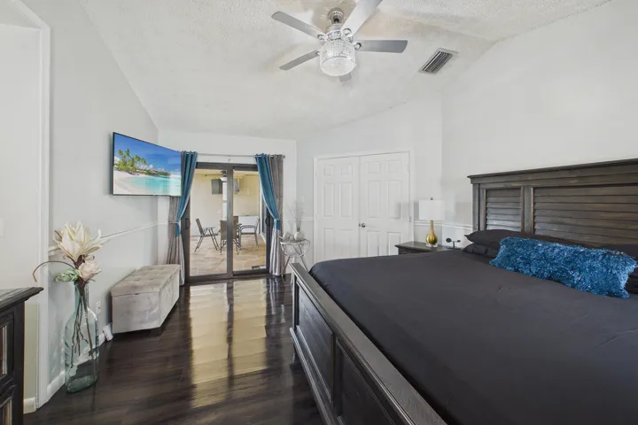 Master Bedroom with sliding door off the patio