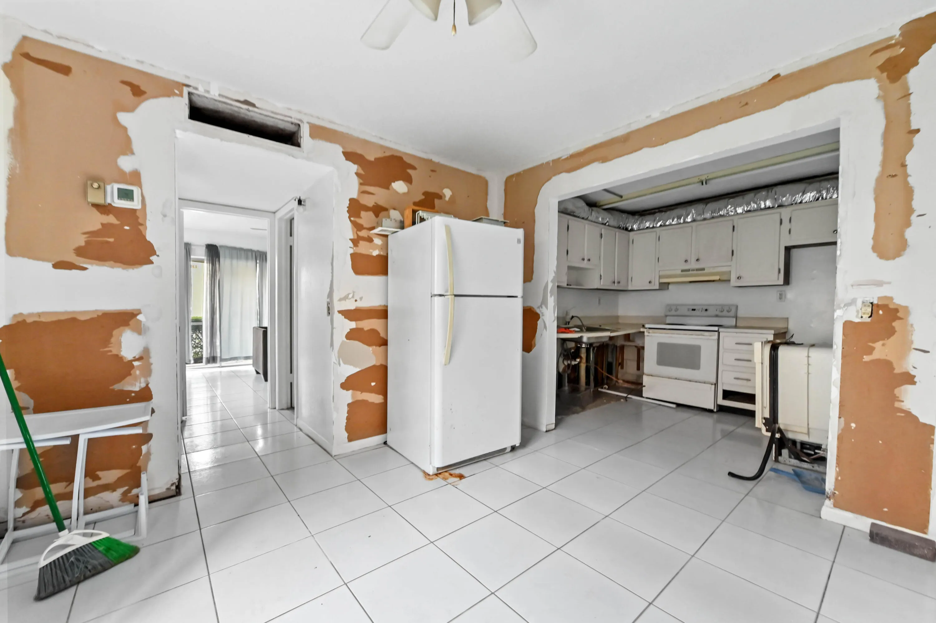 07 Dining room 02