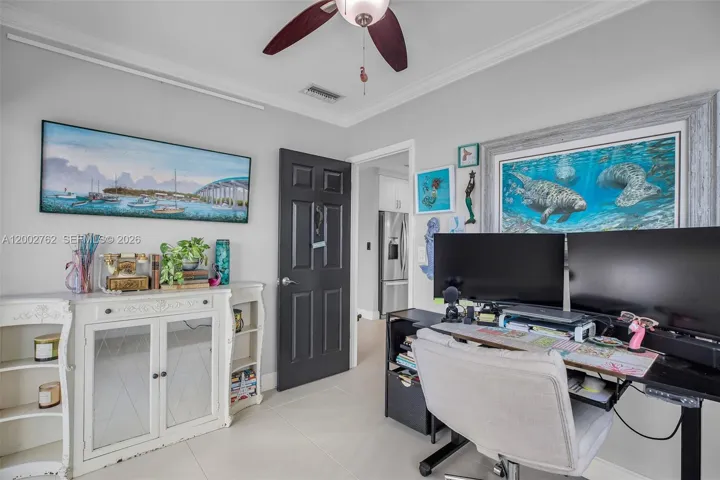 Bedroom/Office