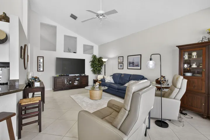 23-web-or-mls-BS1A3282