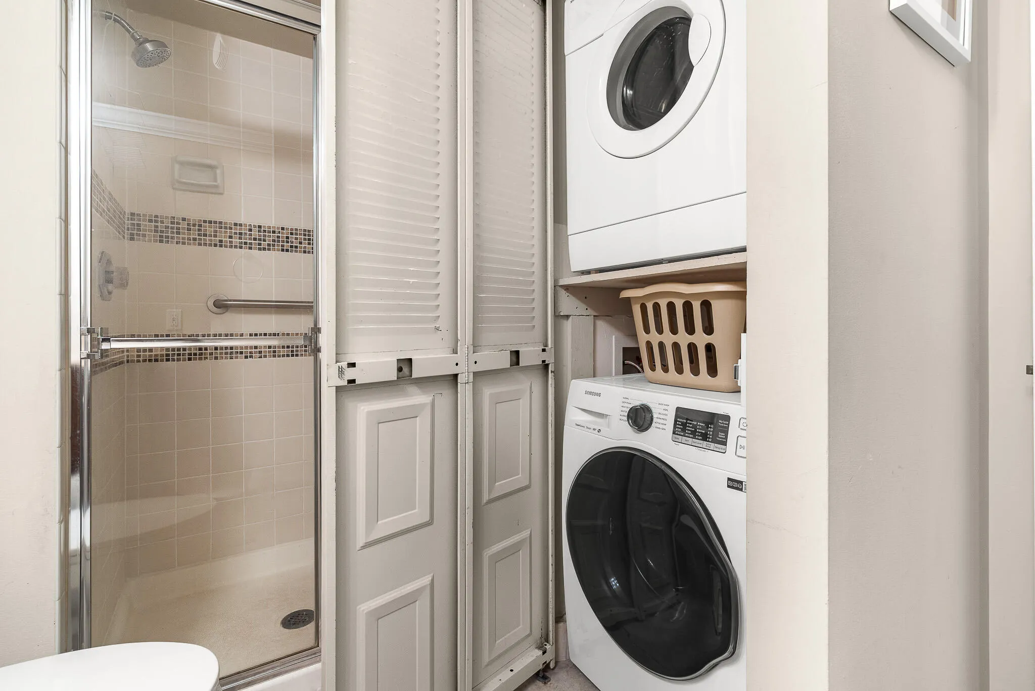 Washer & dryer in unit