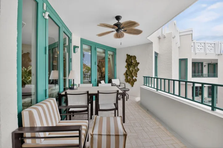 PRIVATE BALCONY
