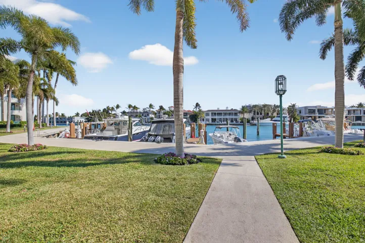 WALKWAY TO ICW