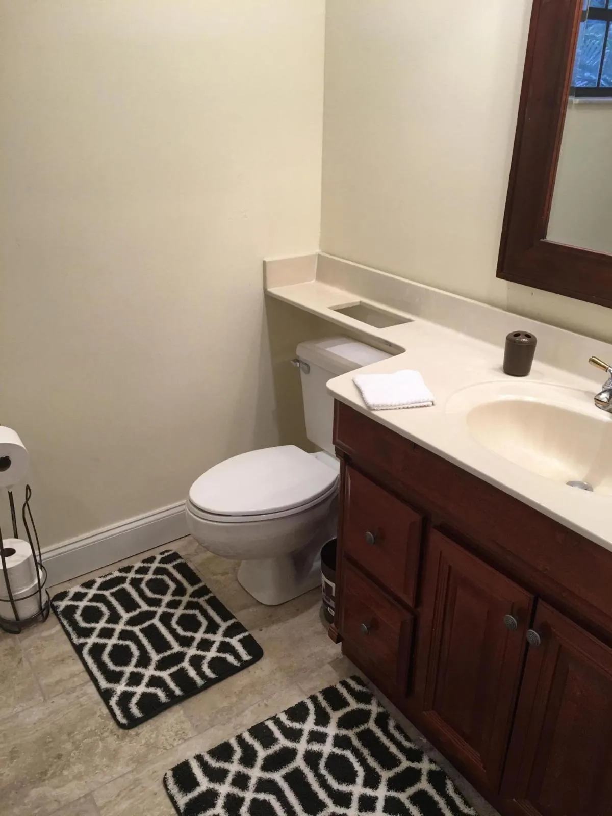 Main bathroom's sink
