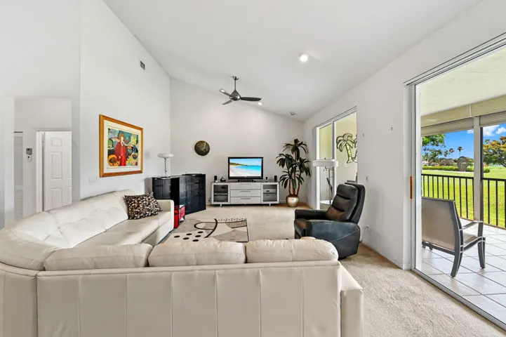 16 Living room 03