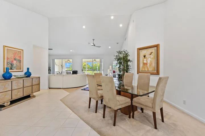 08 Dining room 01
