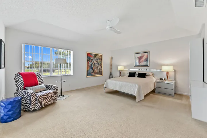 24 Bedroom 01